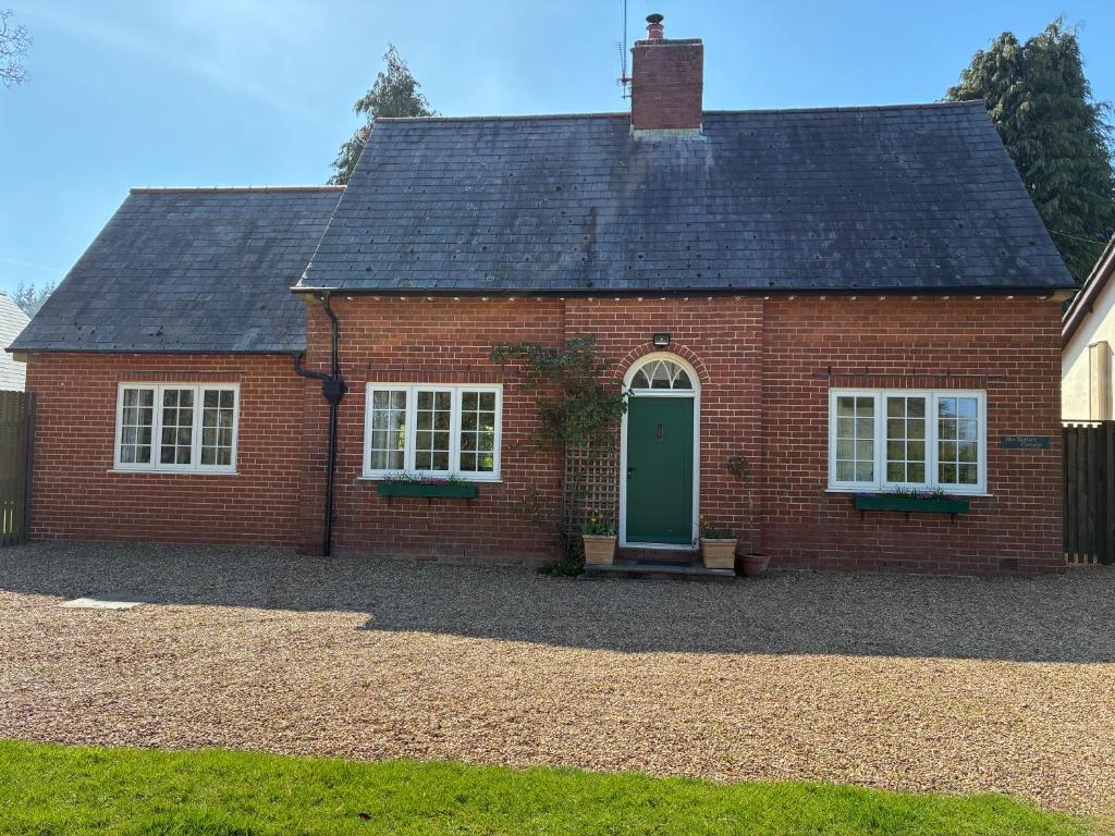 DocklowにあるRed Gables at Pudleston Courtの赤レンガ造りの家