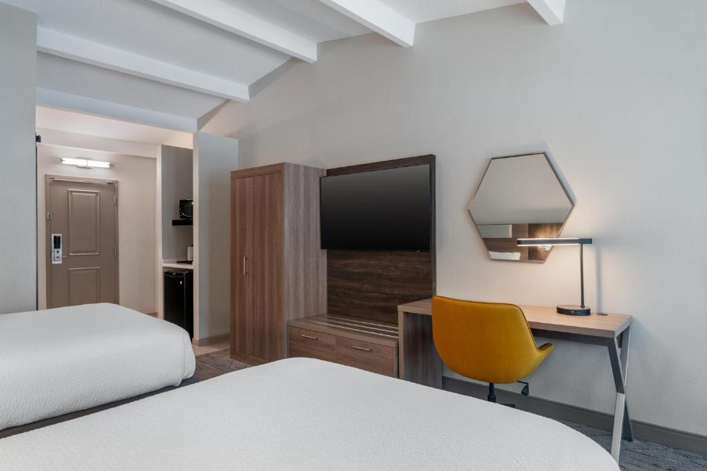 Holiday Inn Express- North Palm Beach and IHG Hotel photo