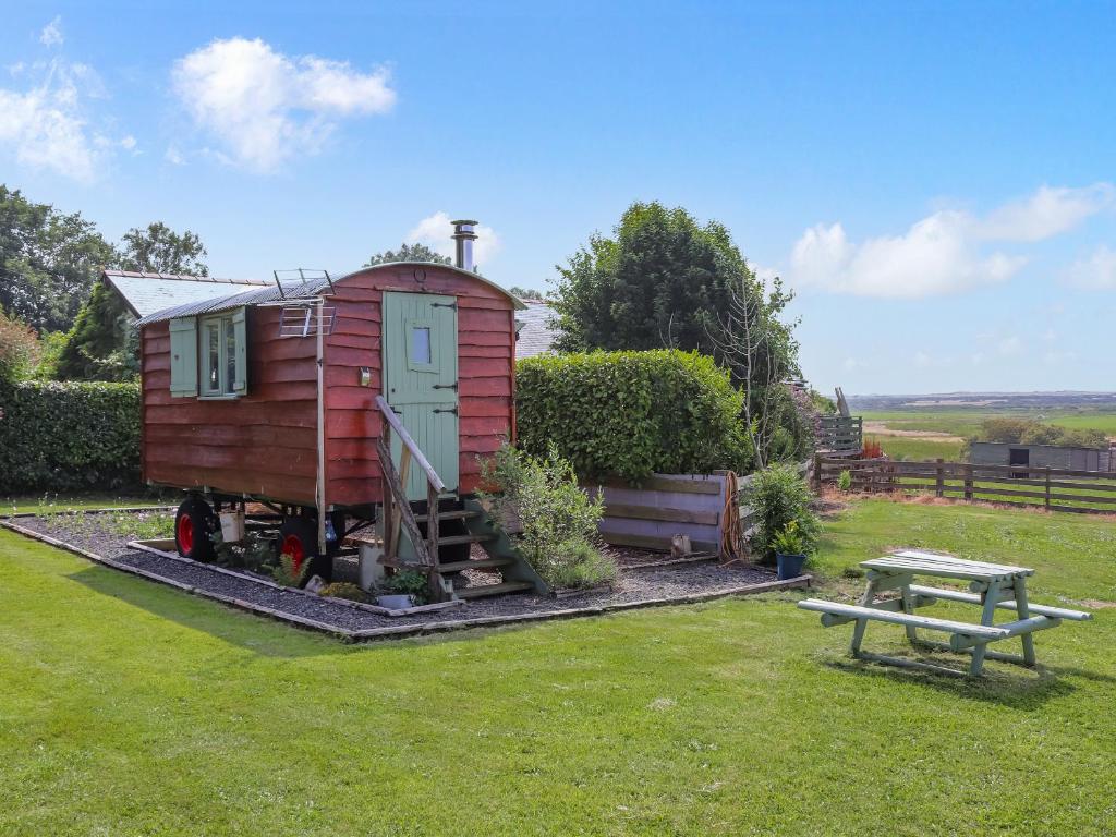 Κήπος έξω από το Glan Tywyn Shepherds Hut