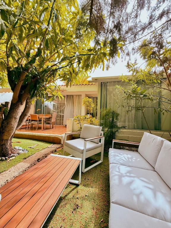 Las Américas 2BR, Pool & Garden, Close to Beach, LA37
