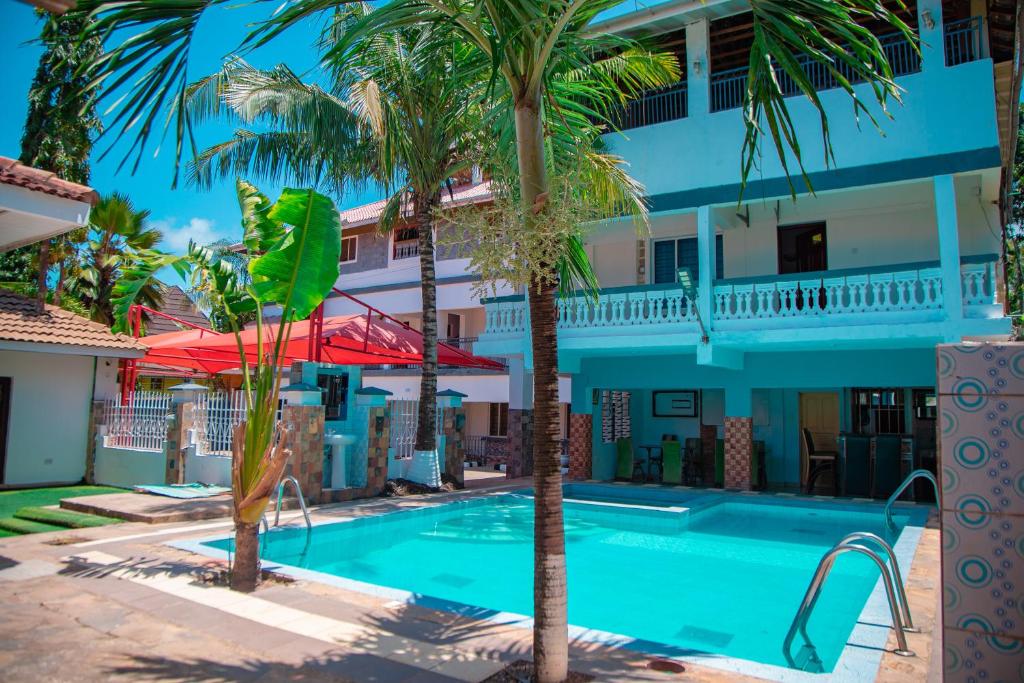 Kolam renang di atau dekat dengan Brightstar Apartments