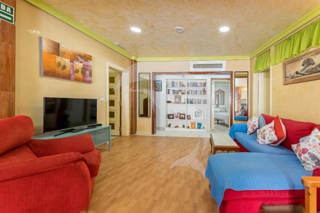 Χώρος καθιστικού στο Gran Apto 69 Pax Pool Wifi Loft ad