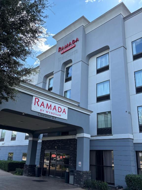 a rendering of the rambala hotel in minneapolis at Ramada by Wyndham Burkburnett - Wichita Falls in Burkburnett