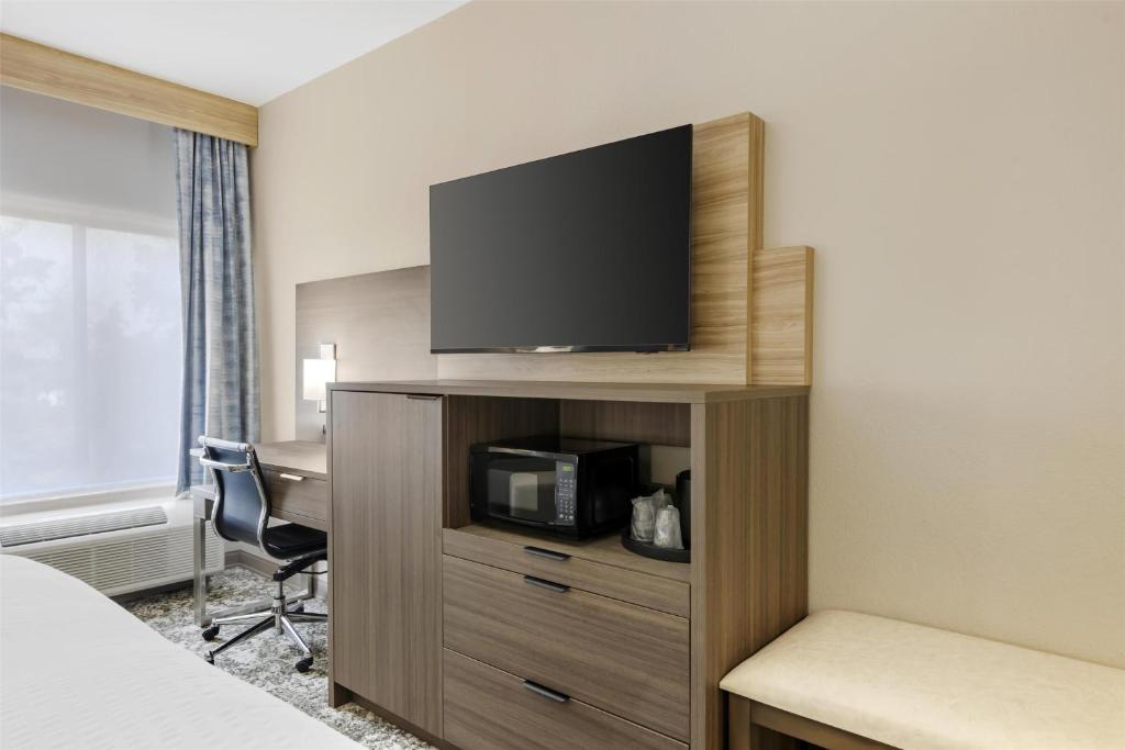Best Western Plus Sanford Airport/Lake Mary Hotel photo