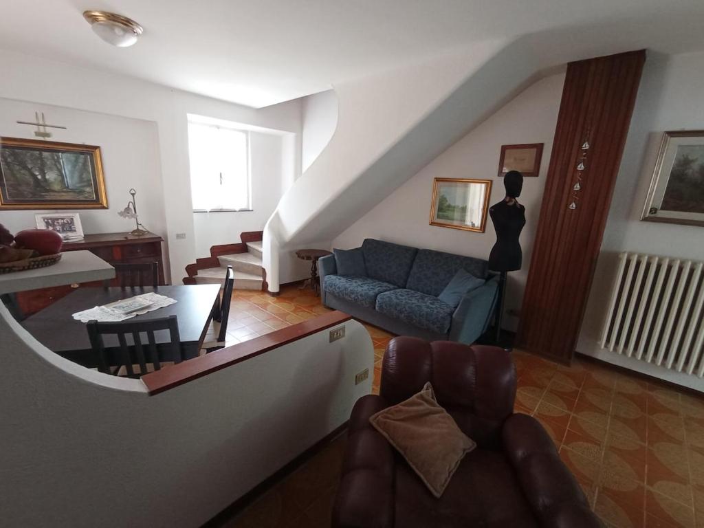 Posezení v ubytování Casa a dieci minuti dal mare