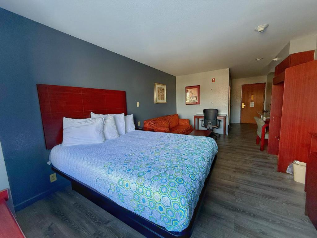 BlissPoint Inn & Suites, Northwood - Habitación Doble Deluxe