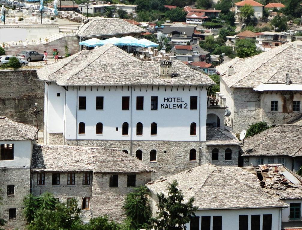 Nespecifikovaný výhled na destinaci Gjirokastër nebo výhled na město při pohledu z hotelu