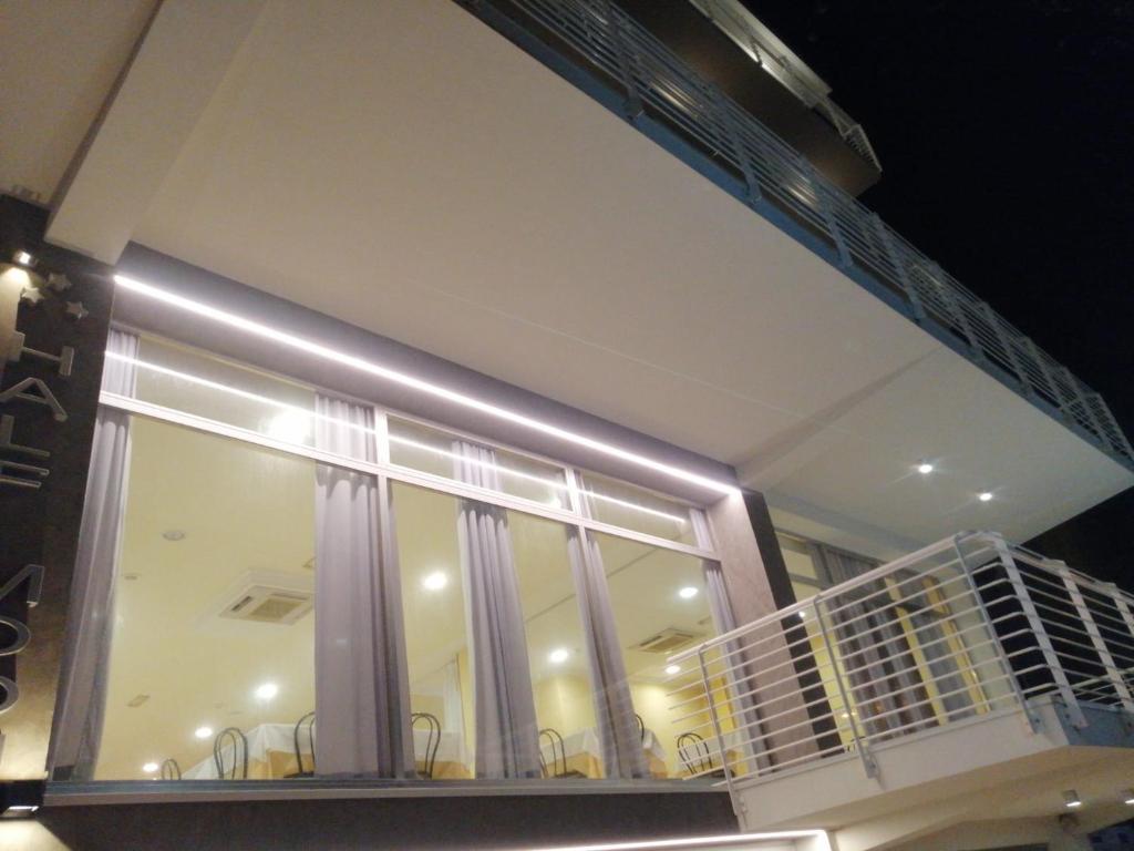 HOTEL Mezzaluna Half Moon - Resim 11