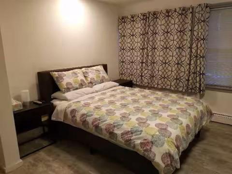 Postel nebo postele na pokoji v ubytování Roslyn Village Motel RM1