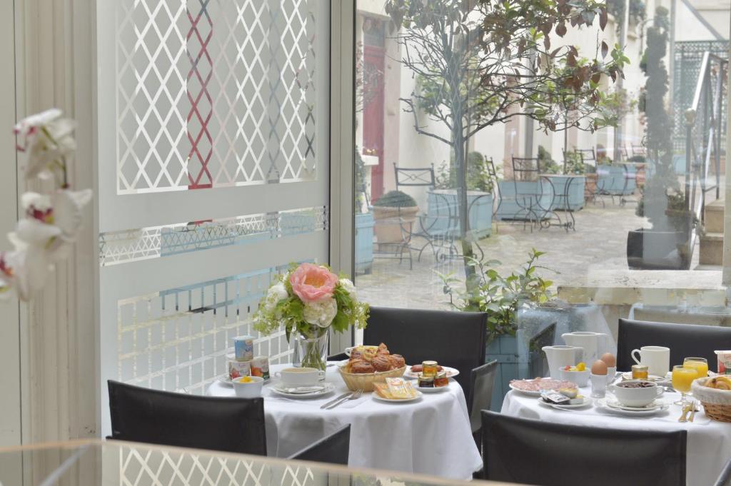 Unic Renoir Saint Germain - Resim 8