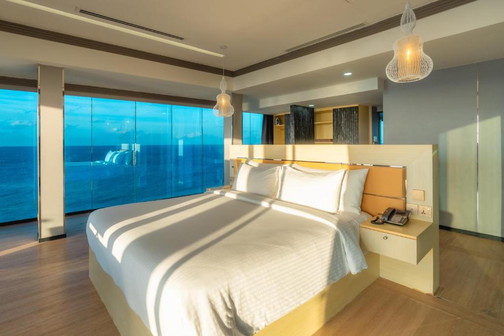 Swarn by Hawks Hotels Kamadhoo Baa Atoll - View 38
