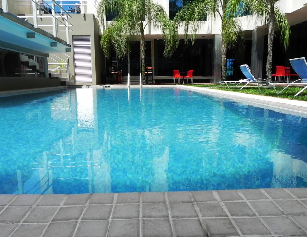 Bazén v ubytování Hotel El Español Paseo de Montejo nebo v jeho okolí