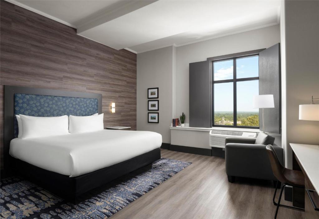 The Oread Lawrence, Tapestry Collection by Hilton photo