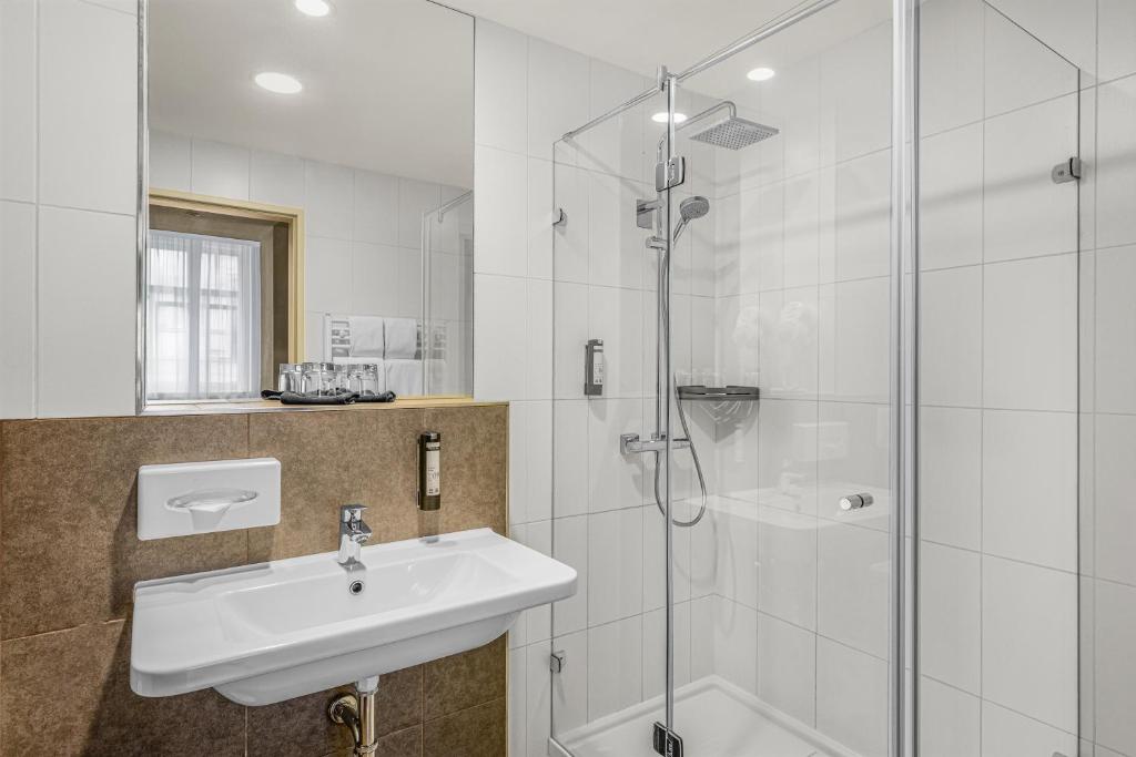 12 Revay Hotel - Resim 13