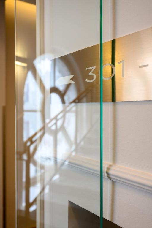 12 Revay Hotel - Resim 36