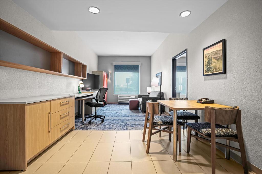 Home2 Suites By Hilton Pigeon Forge - 