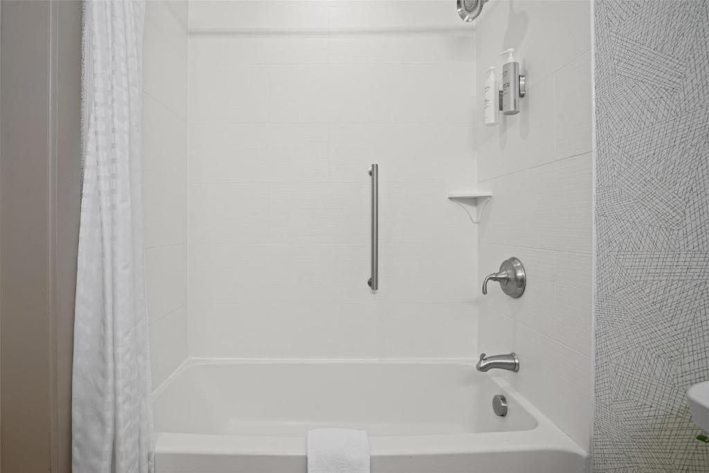 Home2 Suites By Hilton Pigeon Forge - 