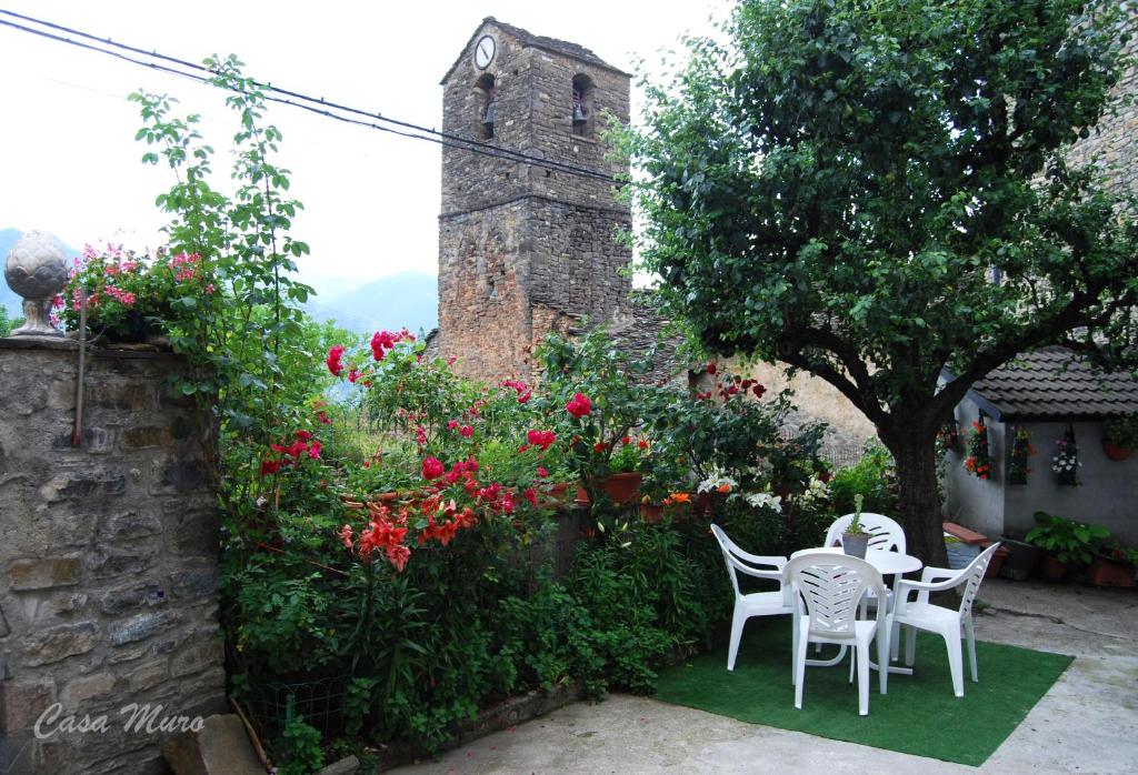 Jardín al aire libre en Casa Muro Ordesa