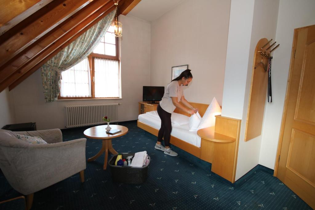 Hotel-Restaurant Hirsch - Standard Single Room