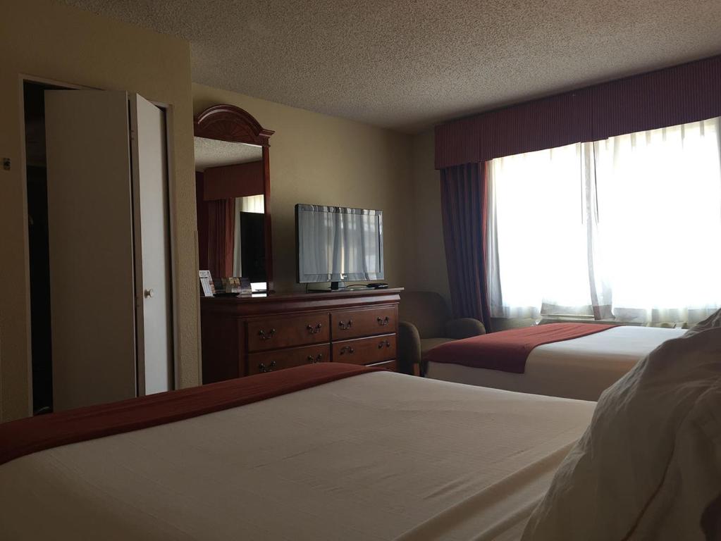 Baymont Inn & Suites by Wyndham Holbrook - Sala De Luxo Com 2 Camas Queen-size, Não Fumantes