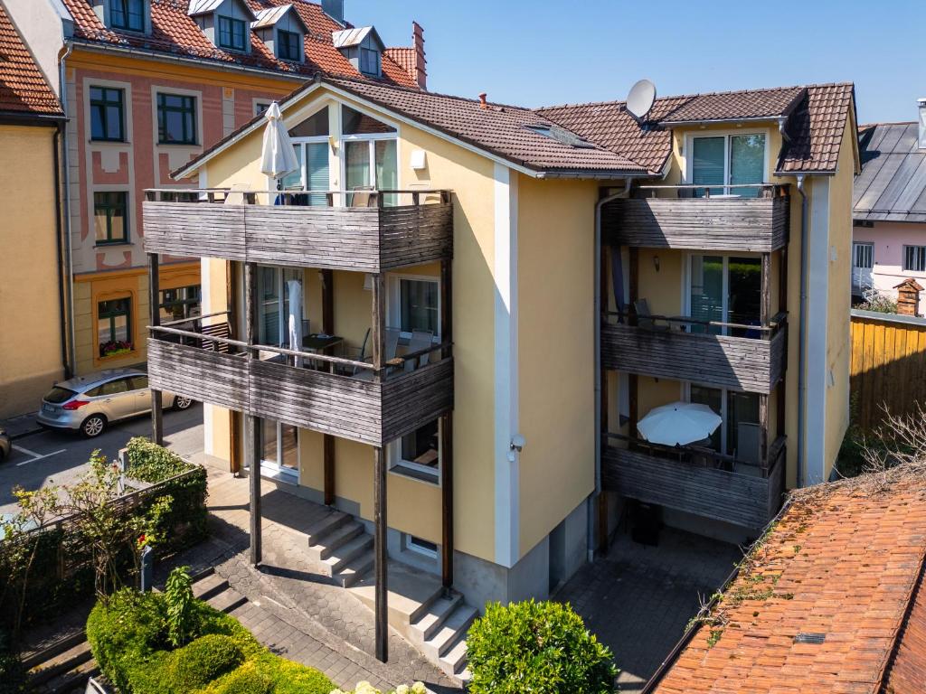Budova, kde se aparthotel nachází