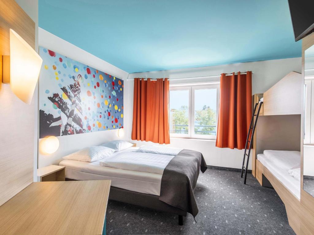 B&B Hotel München City-Ost - Resim 1