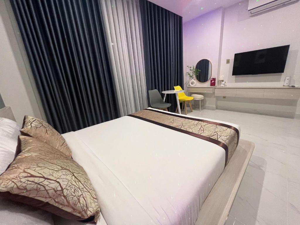 Μια τηλεόραση ή/και κέντρο ψυχαγωγίας στο The Luxury Hotel