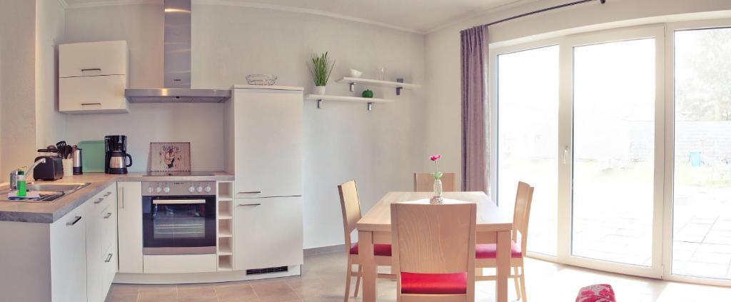 Kuchyň nebo kuchyňský kout v ubytování Ferienhaus Friedrichsmilde