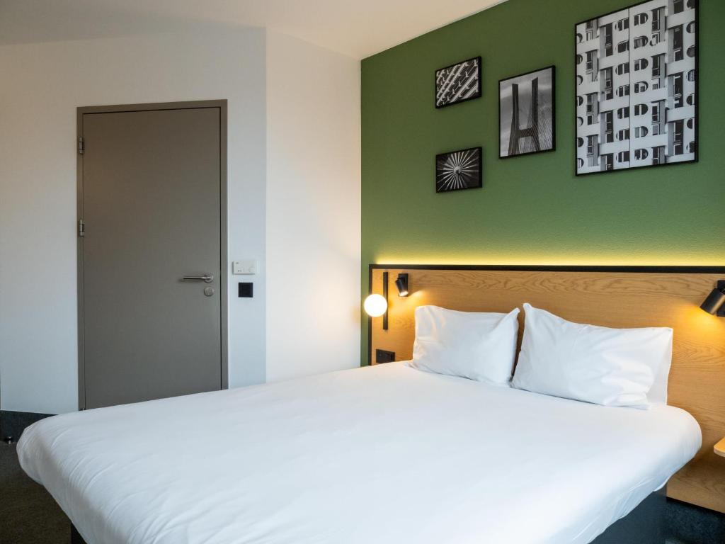 B&B HOTEL Wroclaw Centrum - Resim 32