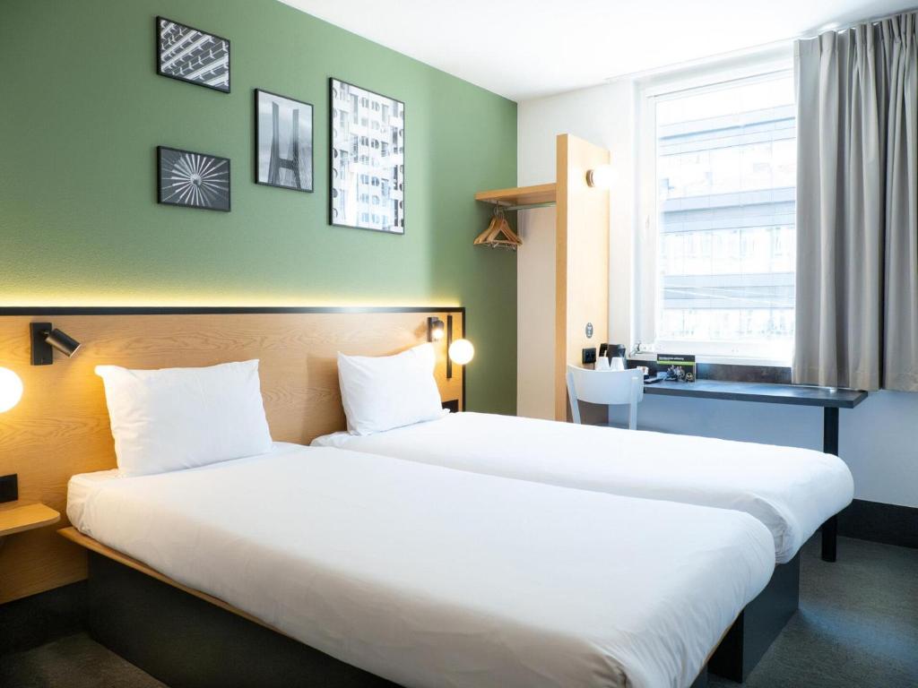 B&B HOTEL Wroclaw Centrum - Resim 23