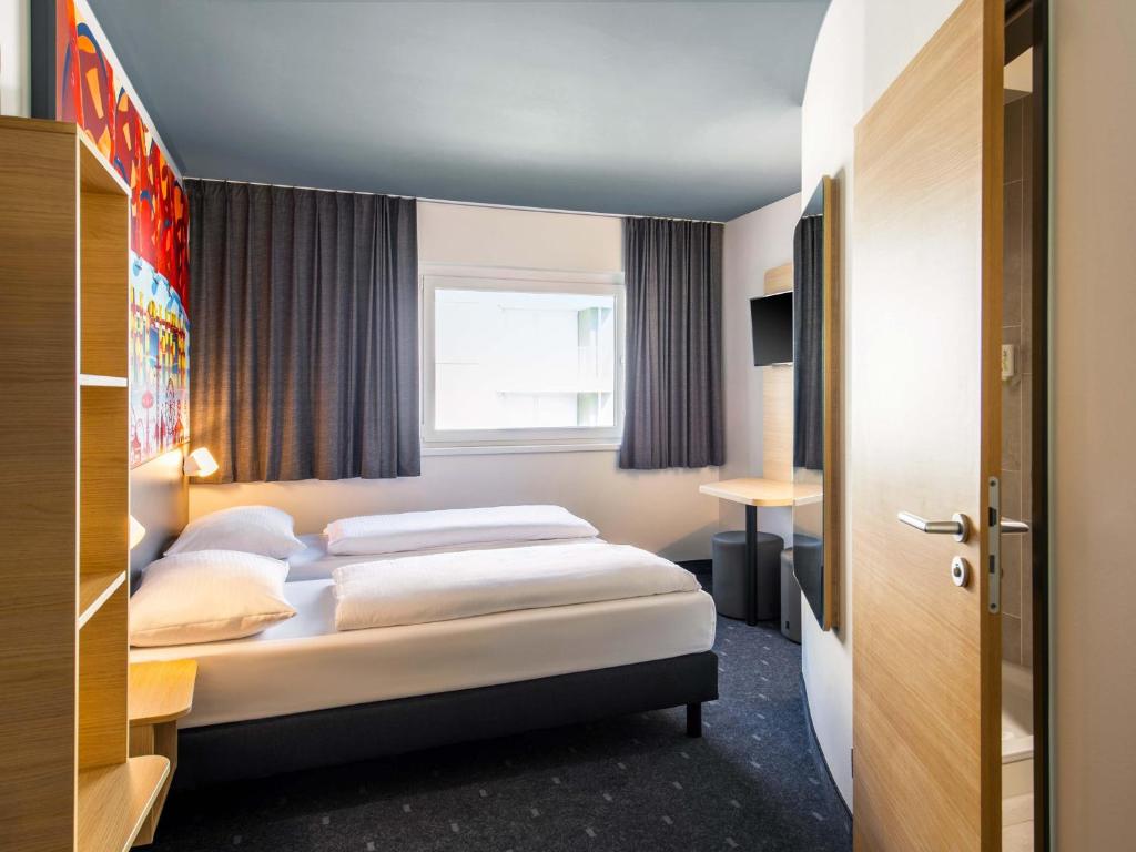 B&B Hotel München City-West - Resim 17