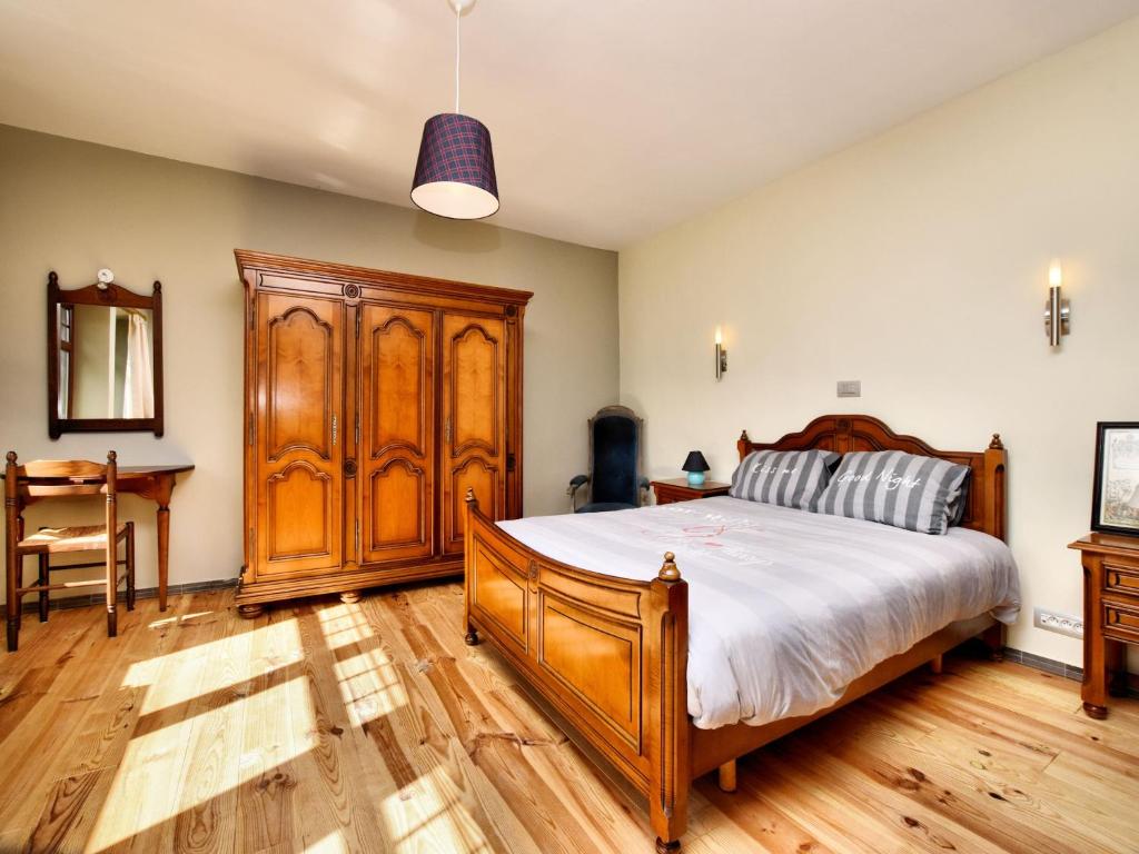 Imagen de la galería de Villa with Spa, Luxembourg, en Érezée