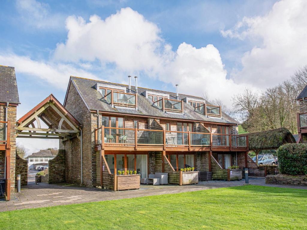 Budova, kde se prázdninový dům nachází