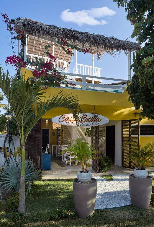 Taman di luar Pousada Casa Cecilia