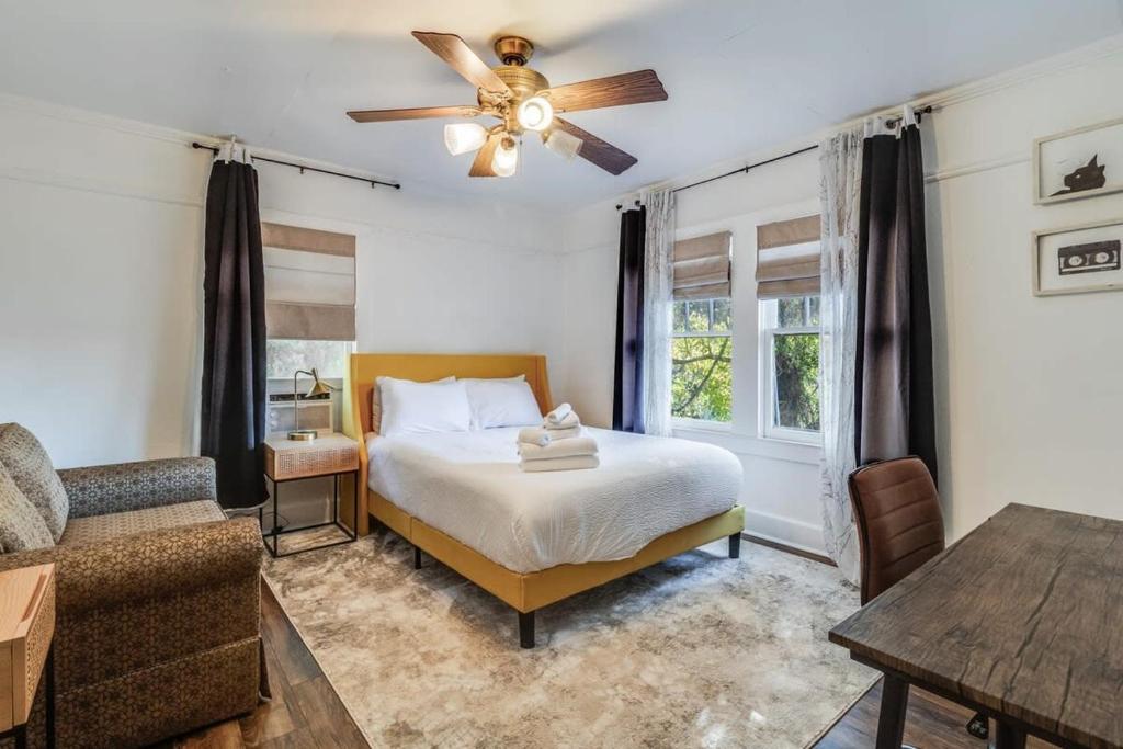 Gallery image of Lafayette Private Room-shared Kitchen free and Parking in Lafayette