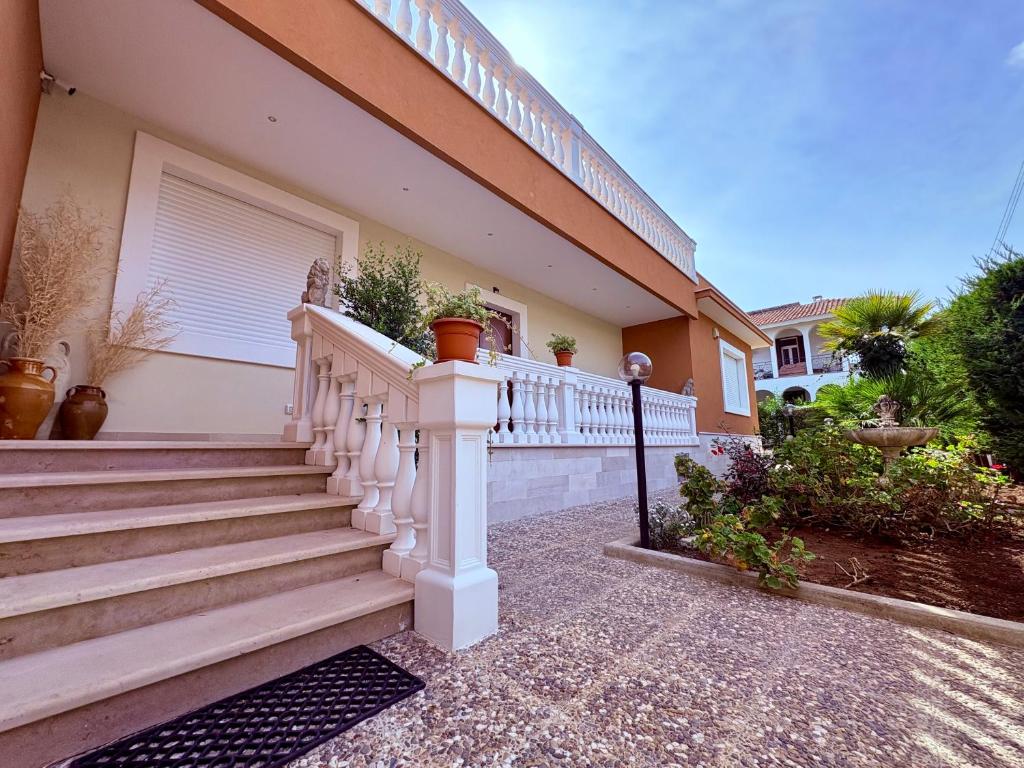 Budova, kde se prázdninový dům nachází