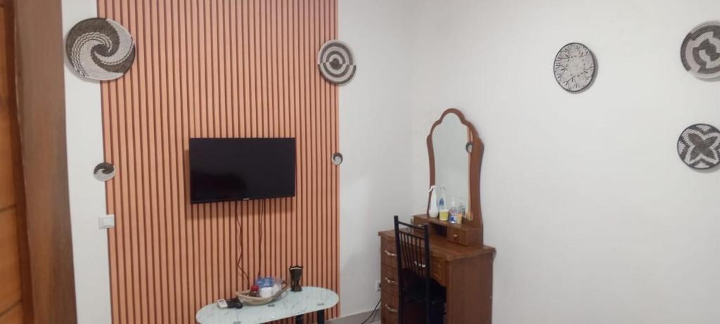 TV a/nebo společenská místnost v ubytování Mini studio liberte 6