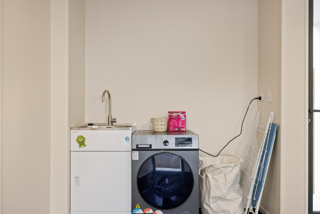 New 3BR with garage - Central Stay Near Christchurch Best