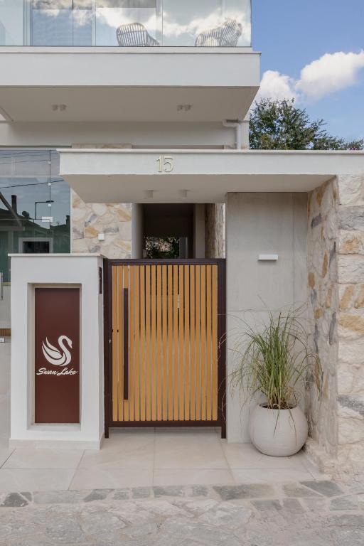 Swan Lake - Resim 42