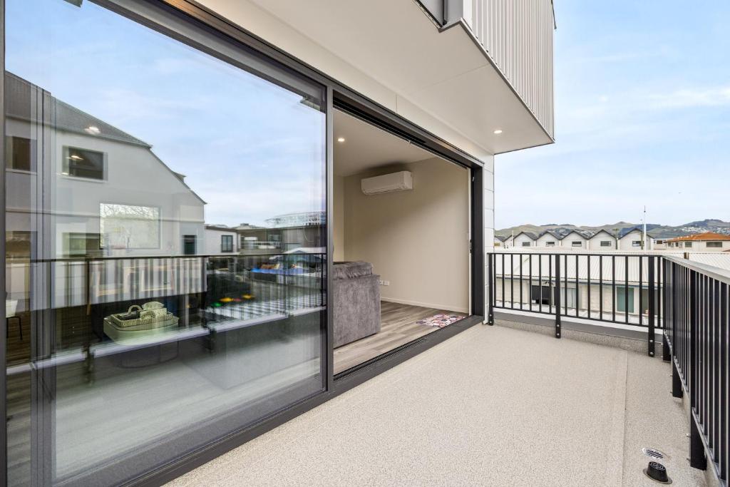 3 BR with garage - Group Getaways Made Easy in Central CHCH - Resim 15