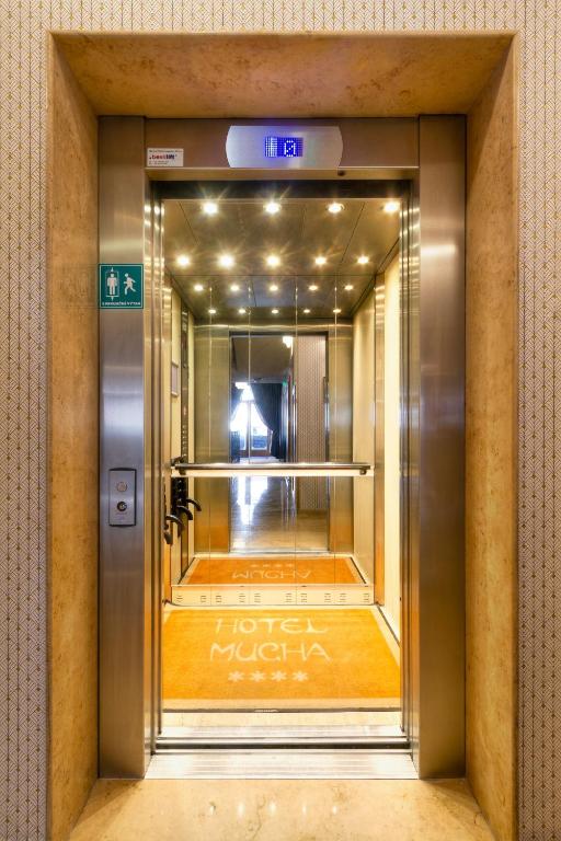 Hotel Mucha - Resim 13