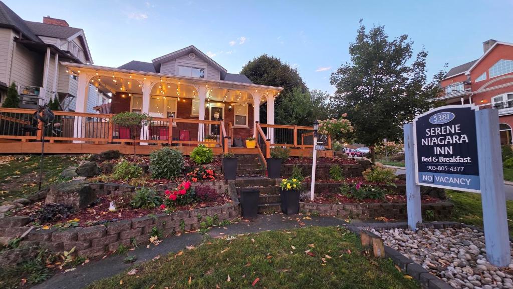 Serene Niagara Inn - Resim 5