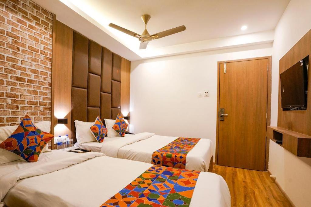 امکانات Hotel Atithi Regency Near Airport Terminal 2 - تصویر ۴