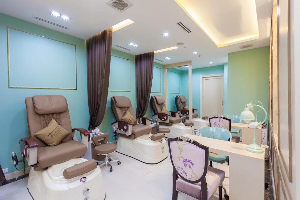 Grand 5 Hotel & Plaza Sukhumvit Bangkok - Resim 36