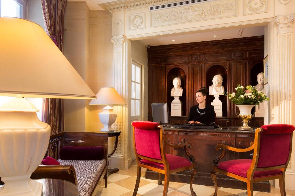 Hôtel des Grands Hommes room