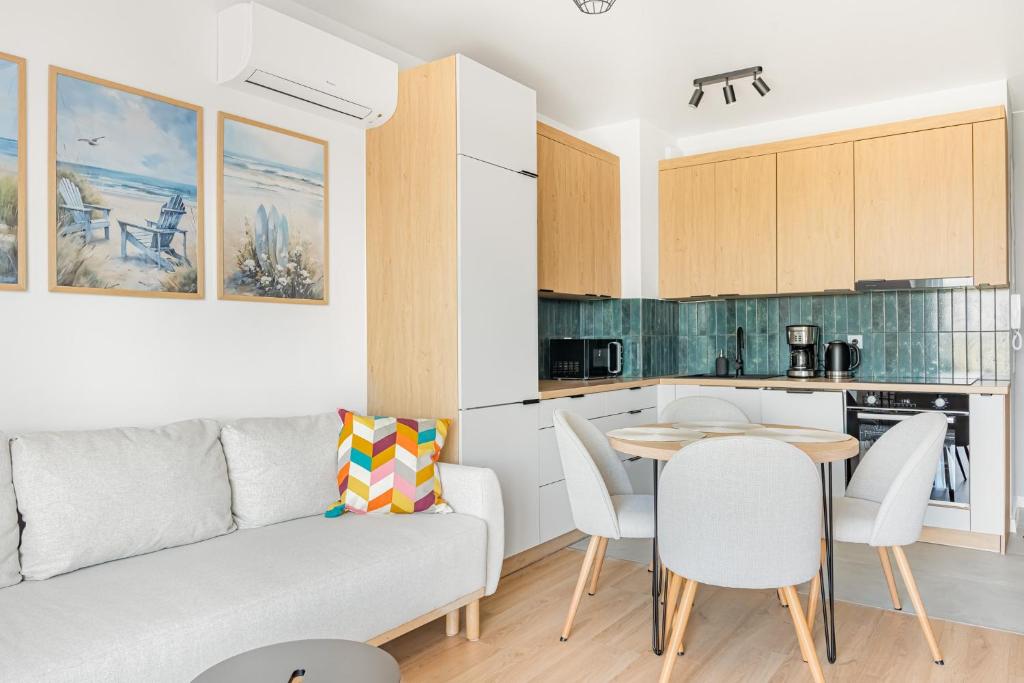 Køkken eller tekøkken på Baltic Dream - SPA - Basen - Parking - Kids Room