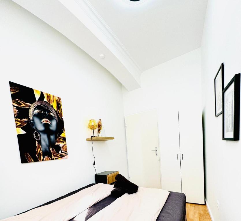 Ένα ή περισσότερα κρεβάτια σε δωμάτιο στο Beautiful Stay, 10BR Shared Apartment Flat 8 Mins Rathausplatz