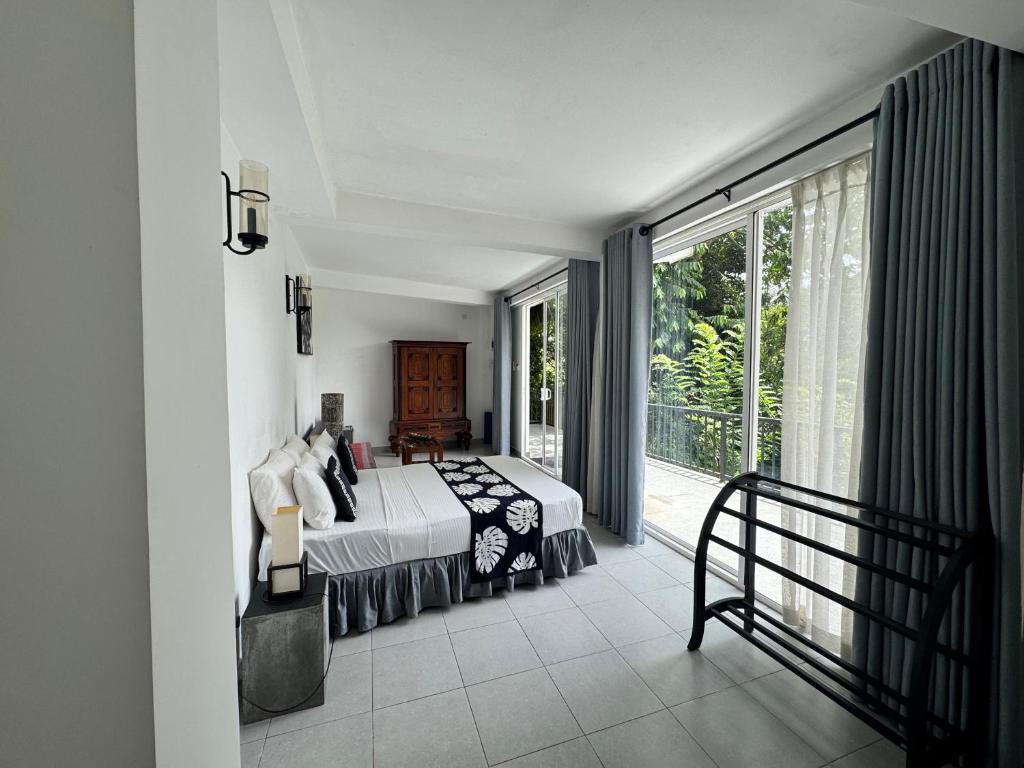 Selyna Sky Terrace - 10