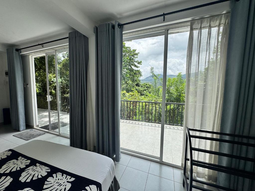 Selyna Sky Terrace - 12