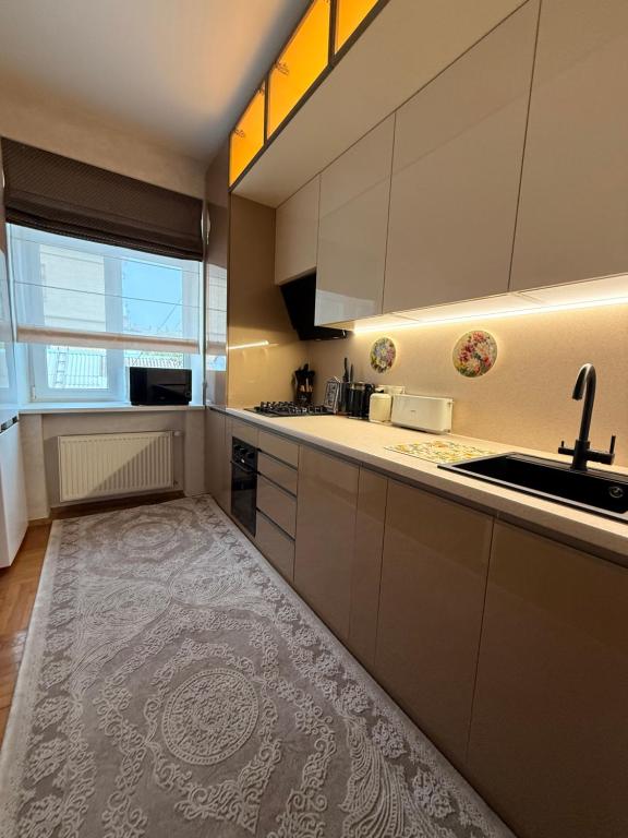 City Center apartment at Soborna фото 4